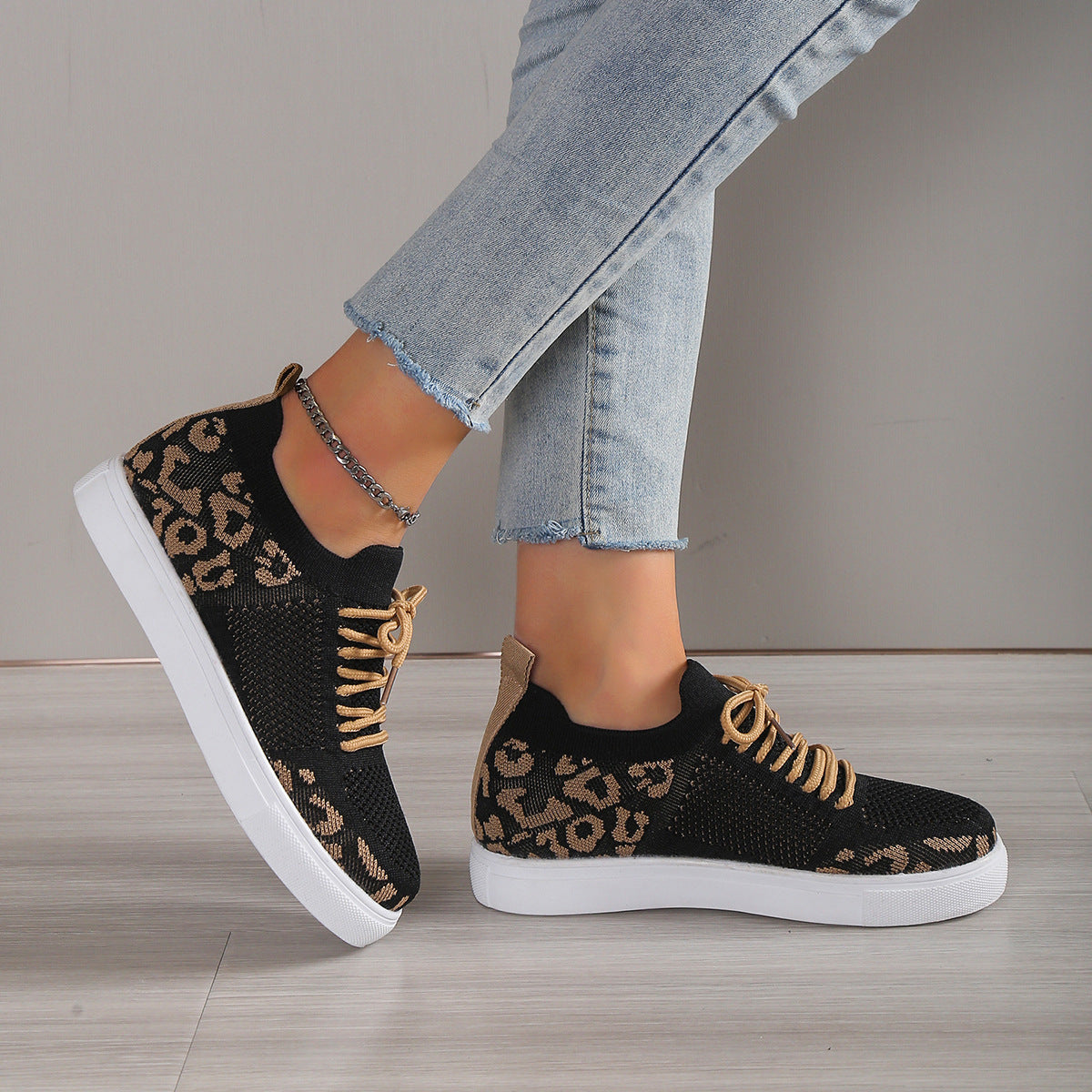 Lace-Up Leopard Flat Sneakers Trendsi